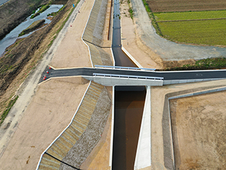 小松谷川河川改修工事(9工区)